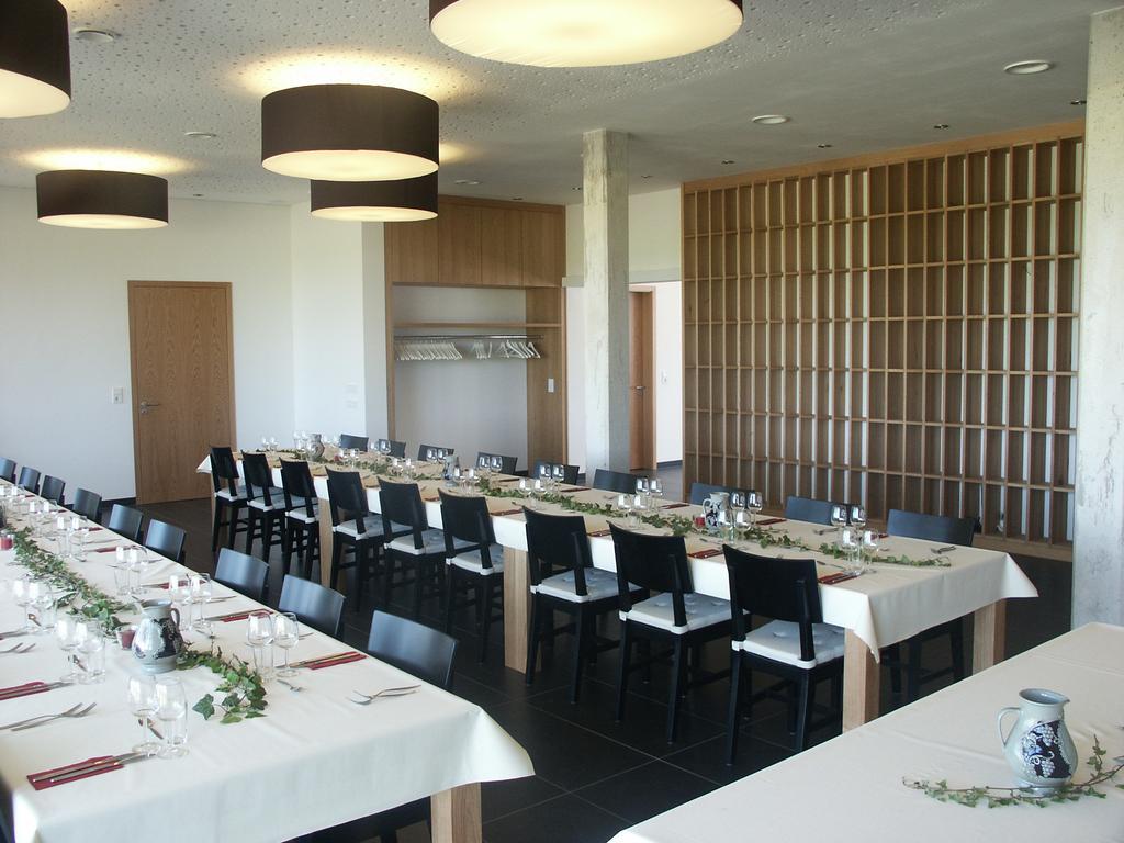 Weingut Seck Hotel Dolgesheim Екстериор снимка
