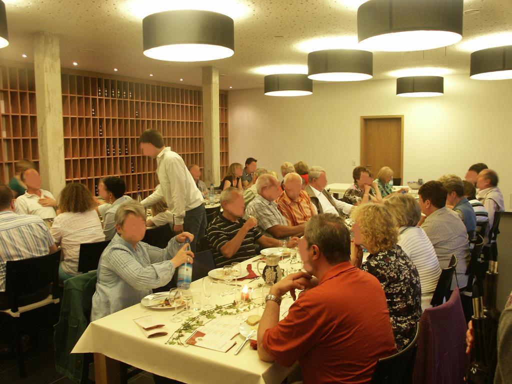 Weingut Seck Hotel Dolgesheim Екстериор снимка